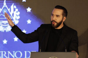 Fotografía de archivo, tomada el pasado 19 de marzo, del presidente de El Salvador, Nayib Bukele, durante un acto público, en Antiguo Cuscatlán (El Salvador). EFE/ Rodrigo Sura