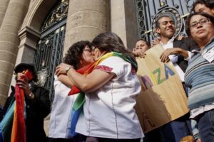 Una pareja de homosexuales. EFE Archivo/Isaac Esquivel