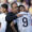 El técnico alemán del FC Barcelona, Hansi Flick, saluda al delantero francés del Real Madrid, Kylian Mbappé, a la finalización del partido de la jornada 35 de LaLiga EA Sports entre el Barcelona y el Real Madrid, este domingo en el Estadi Olímpic Lluís Companys. EFE / Alberto Estevez.