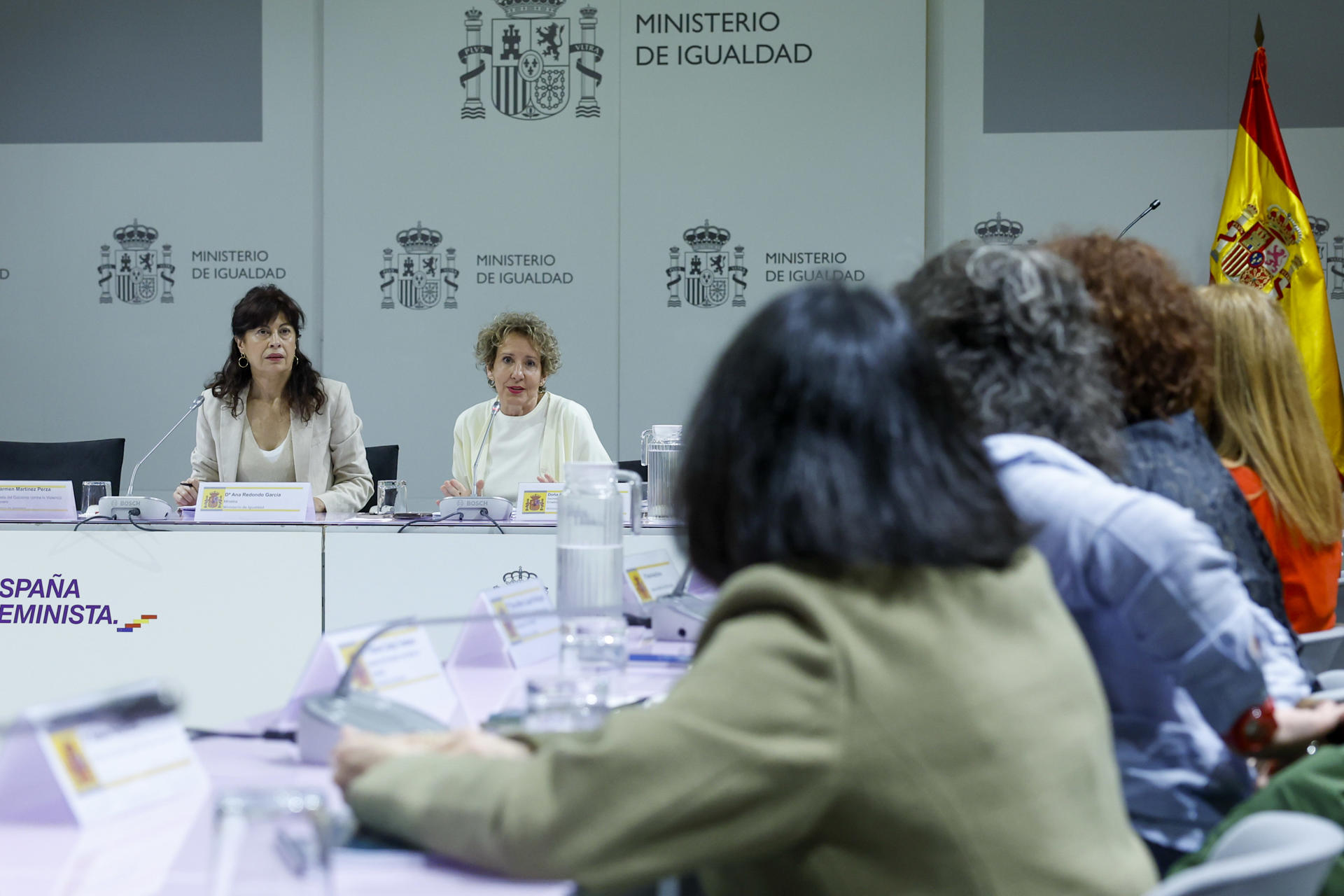 La ministra de Igualdad, Ana Redondo, preside el Comité de Crisis sobre Violencia Machista, este lunes en Madrid. EFE/ Juan Carlos Hidalgo