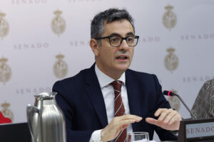 El ministro de Presidencia, Justicia y Relaciones con las Cortes, Félix Bolaños, este viernes en la Comisión de Justicia del Senado. EFE/ J.P.Gandul