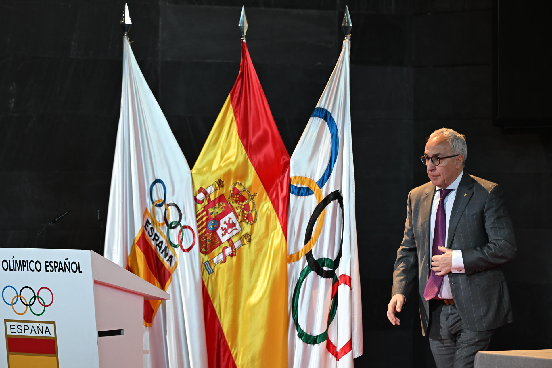 El presidente del Comité Olímpico Español, Alejandro Blanco interviene en Asamblea General Extraordinaria del Comité Olímpico Español. EFE/Fernando Villar