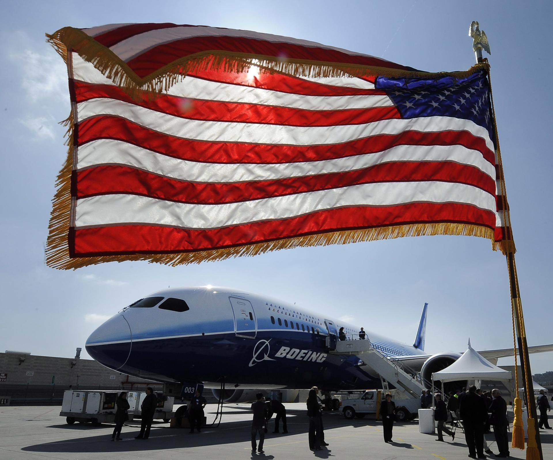 Foto archivo. Fotografía exterior de un Boeing 787 Dreamline. EFE/Michael Nelson