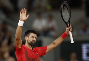 El serbio Novak Djokovic en su partido ante el austriaco Filip Misolic en Roland Garros. EFE/EPA/YOAN VALAT