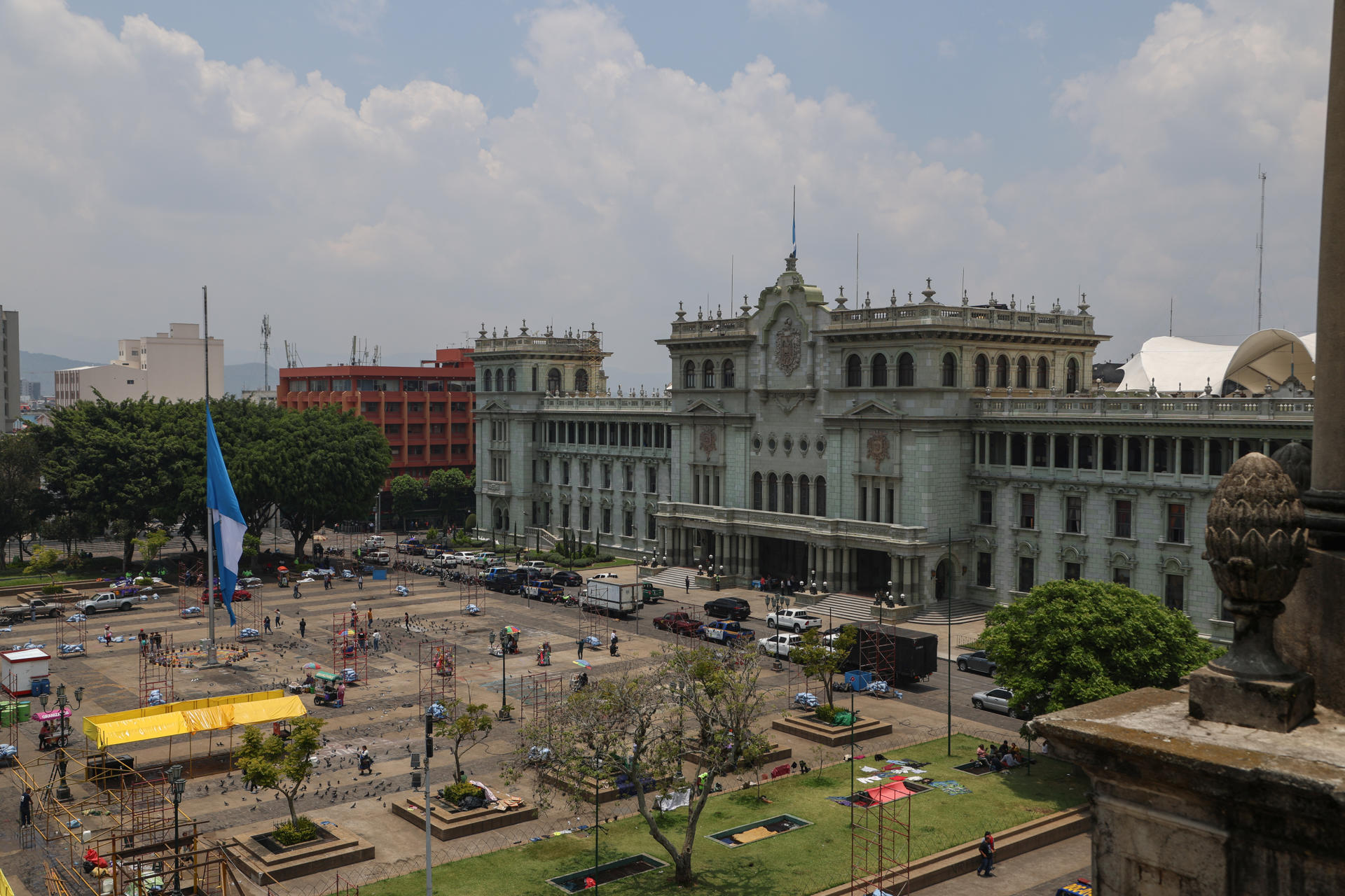 Fotografía de archivo en donde se ve el centro de Ciudad de Guatemala (Guatemala). EFE/ Mariano Macz