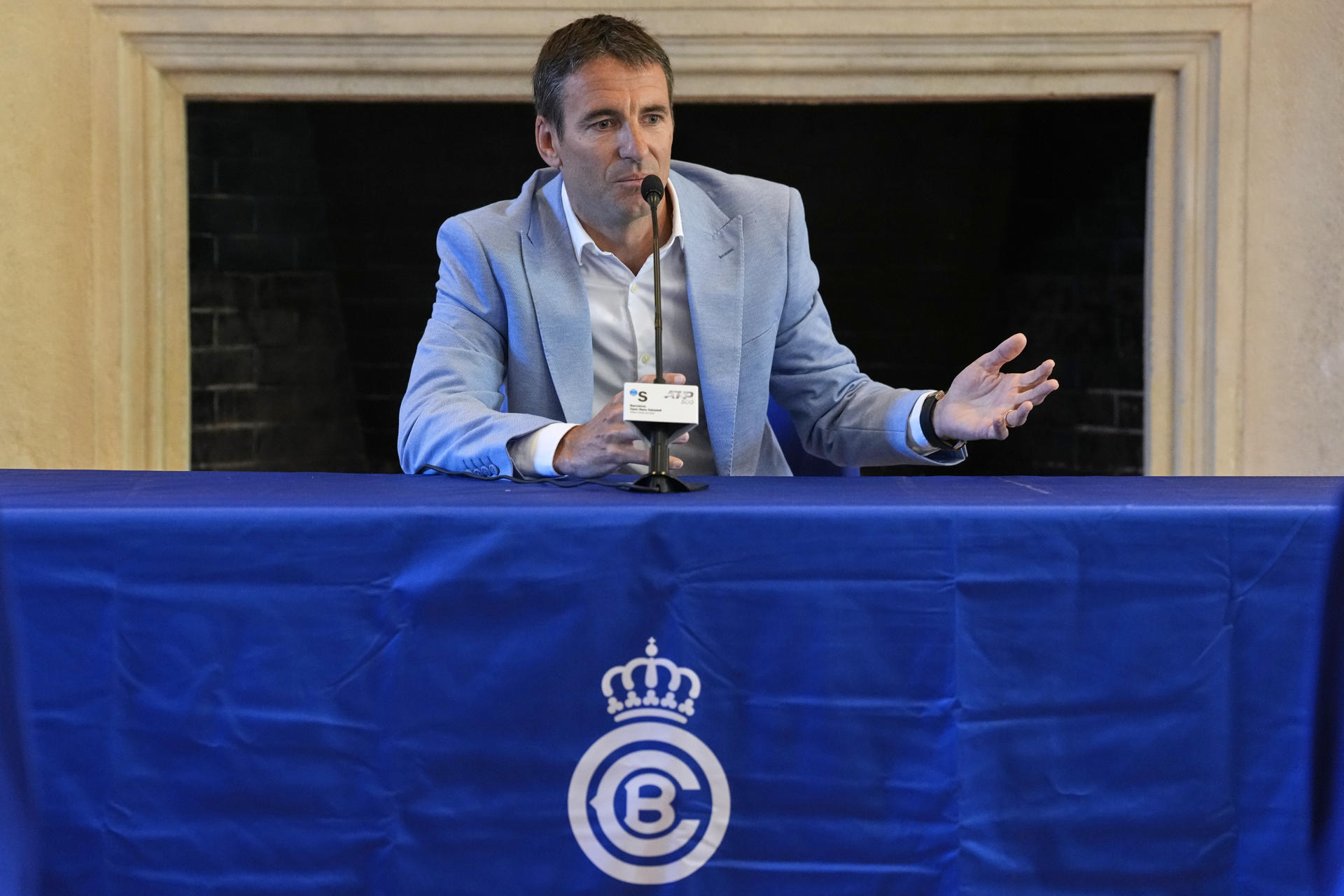 El extenista catalán Tommy Robredo ha sido presentado como nuevo director deportivo del Barcelona Open Banc Sabadell-Trofeo Conde de Godó, torneo de la categoría ATP 500 que se disputa sobre tierra batida en las instalaciones del RTC Barcelona-1899. EFE/Alejandro García
