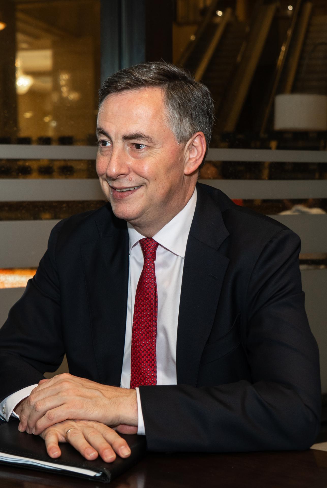 Fotografía del presidente de la Comisión de Asuntos Exteriores del Parlamento Europeo (AFET), David McAllister, durante una entrevista con EFE en Montevideo (Uruguay). EFE/ Sebastián Astorga
