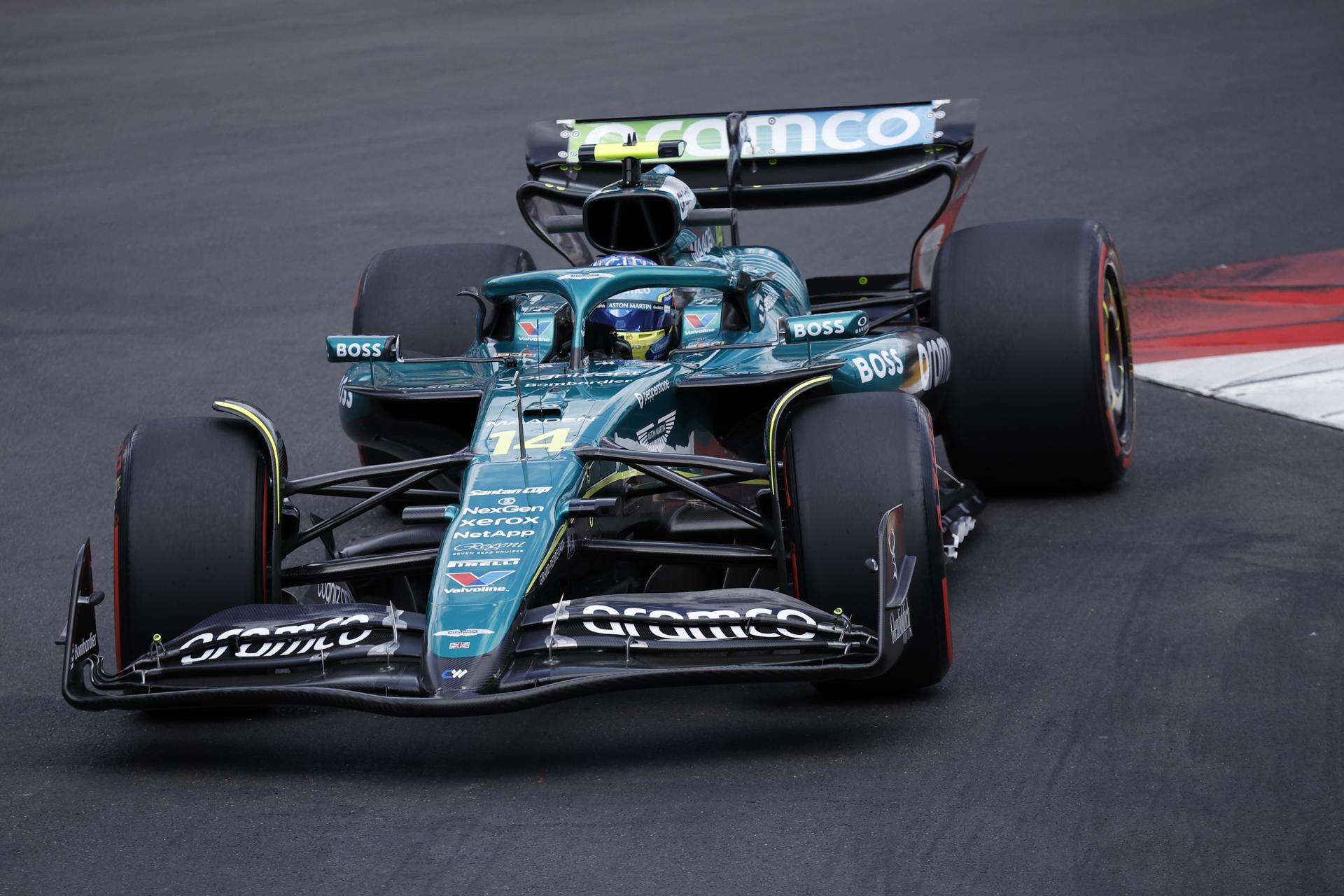 Fernando Alonso (Aston Martin), en acción en los libres del GP de Mónaco de F1. EFE/EPA/YOAN VALAT