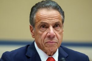 Foto de archivo de exgobernador y actual precandidato a la Alcaldía de Nueva York, Andrew CuomoEFE/EPA/WILL OLIVER