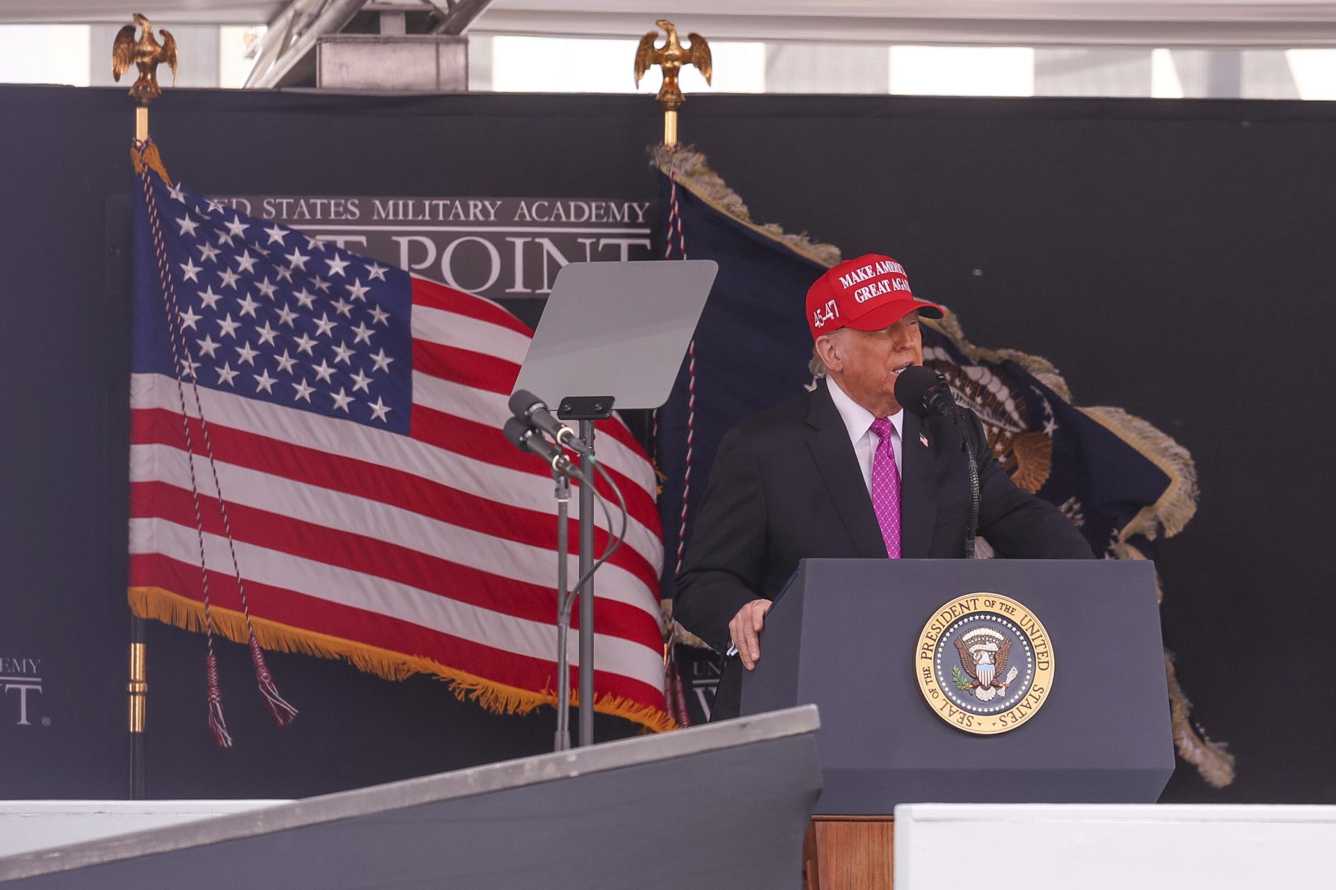 Fotografía de archivo del presidente de EE.UU., Donald Trump. EFE/EPA/SARAH YENESEL
