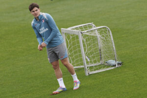 Julián Alvarez, en el entrenamiento este miércoles. EFE/Sergio Pérez