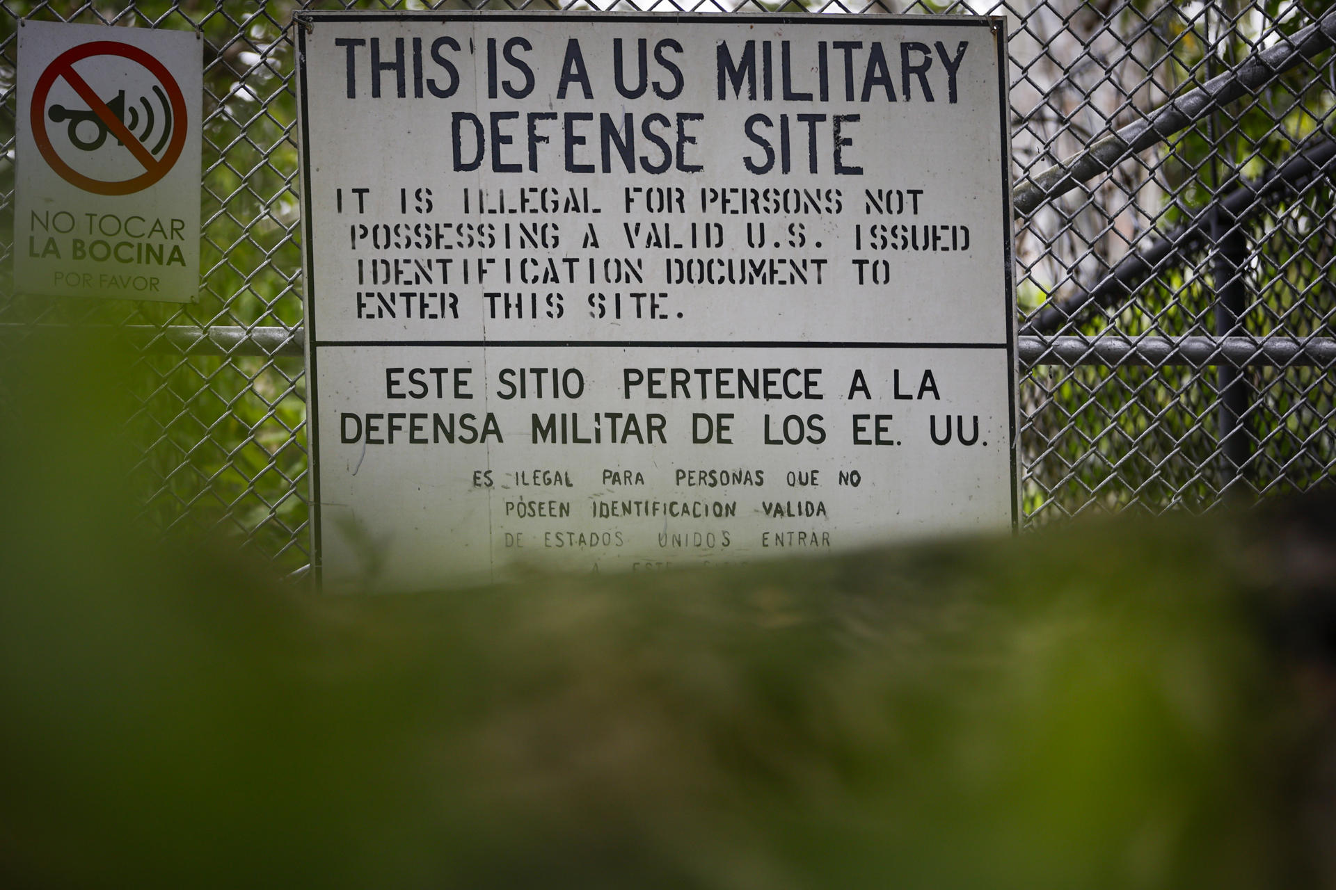 Fotografía de un letrero militar estadounidense este lunes, en la población de Gamboa, ubicada a 32 kilómetros de Ciudad de Panamá (Panamá). EFE/ Bienvenido Velasco