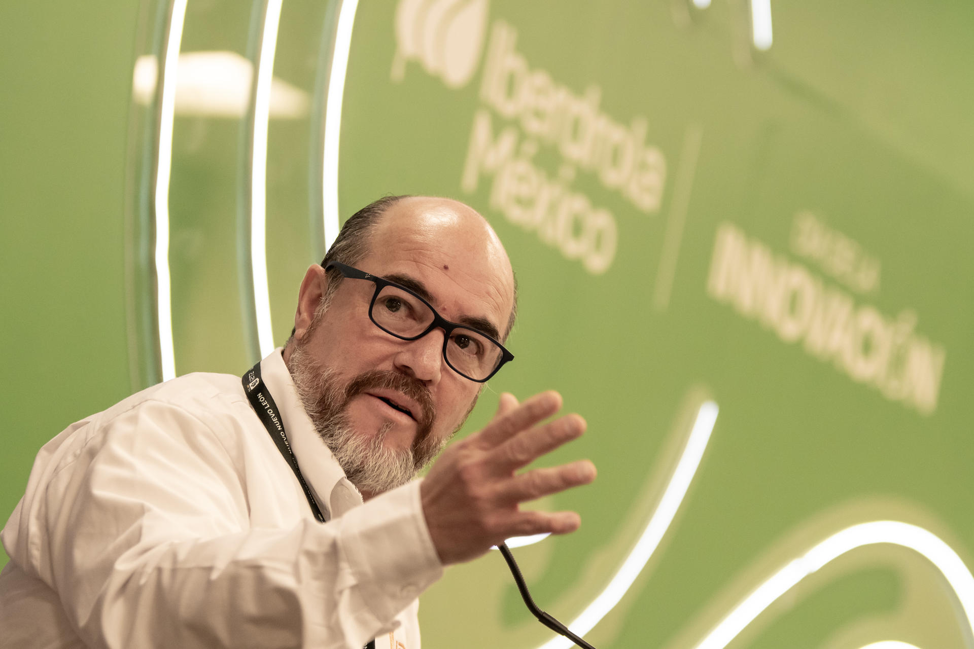 El director del Instituto de Innovación y Transferencia de Tecnología de Nuevo León, José Alfredo Pérez, habla durante la firma de un convenio de colaboración con Iberdrola México en el municipio de Apodaca (México). EFE/ Miguel Sierra
