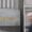 Imagen de archivo de un peatón caminando junto a un letrero de Wall Street cerca de la Bolsa de Nueva York. EFE/EPA/JUSTIN LANE