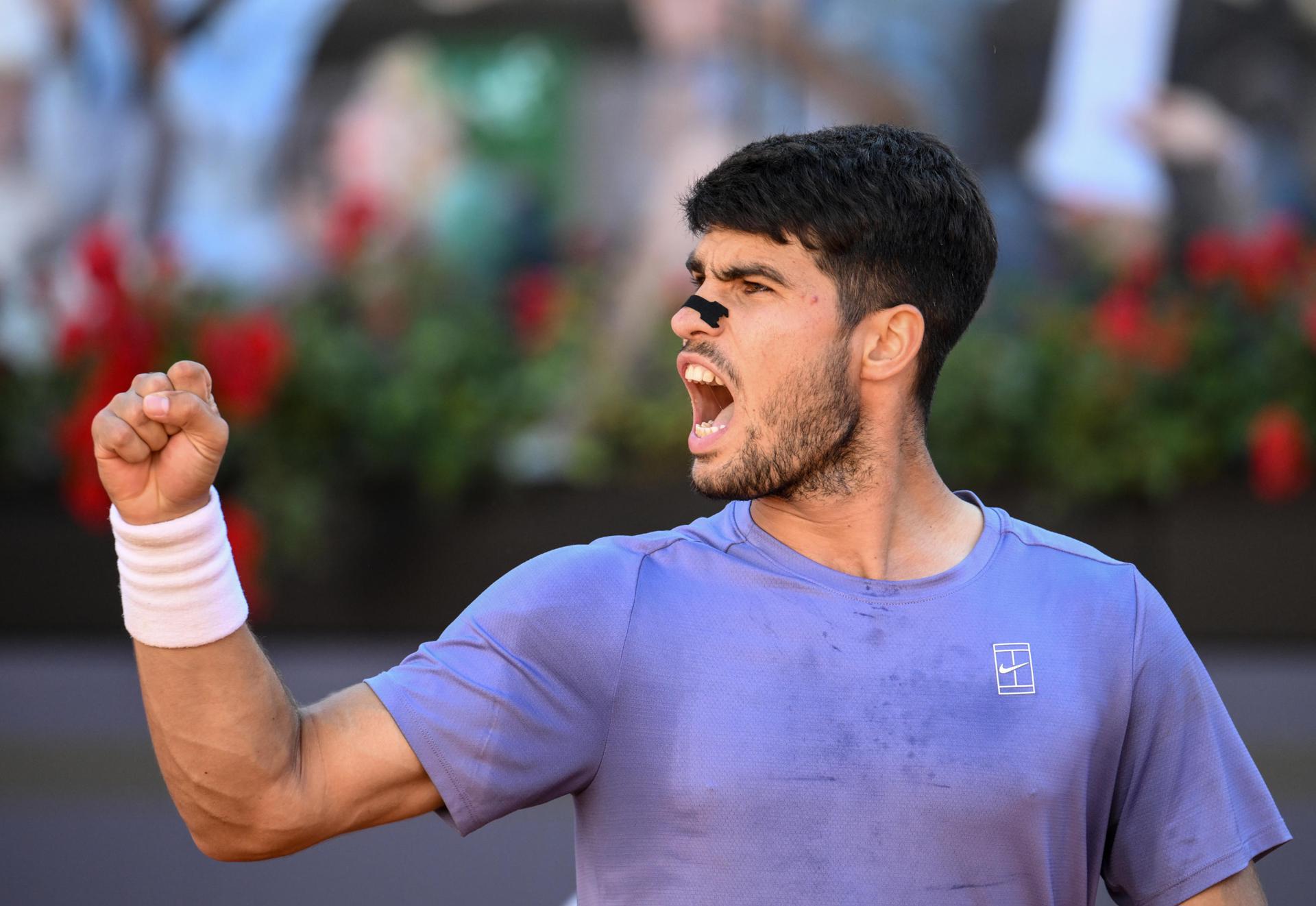 Carlos Alcaraz, tras su victoria. EFE/EPA/FABIO FRUSTACI