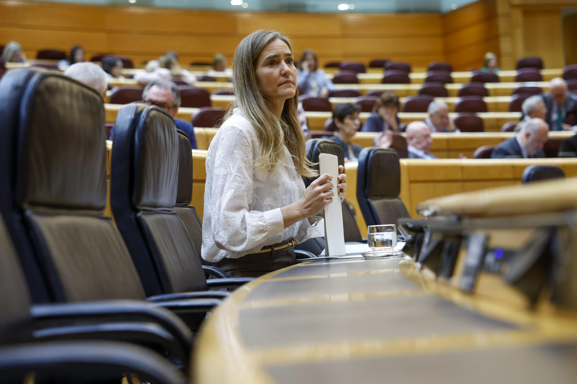 MADRID, 21/05/2025.- La vicepresidenta tercera y ministra para la Transición Ecológica y el Reto Demográfico, Sara Aagesen, a su llegada a la Cámara Alta. EFE/ Juan Carlos Hidalgo