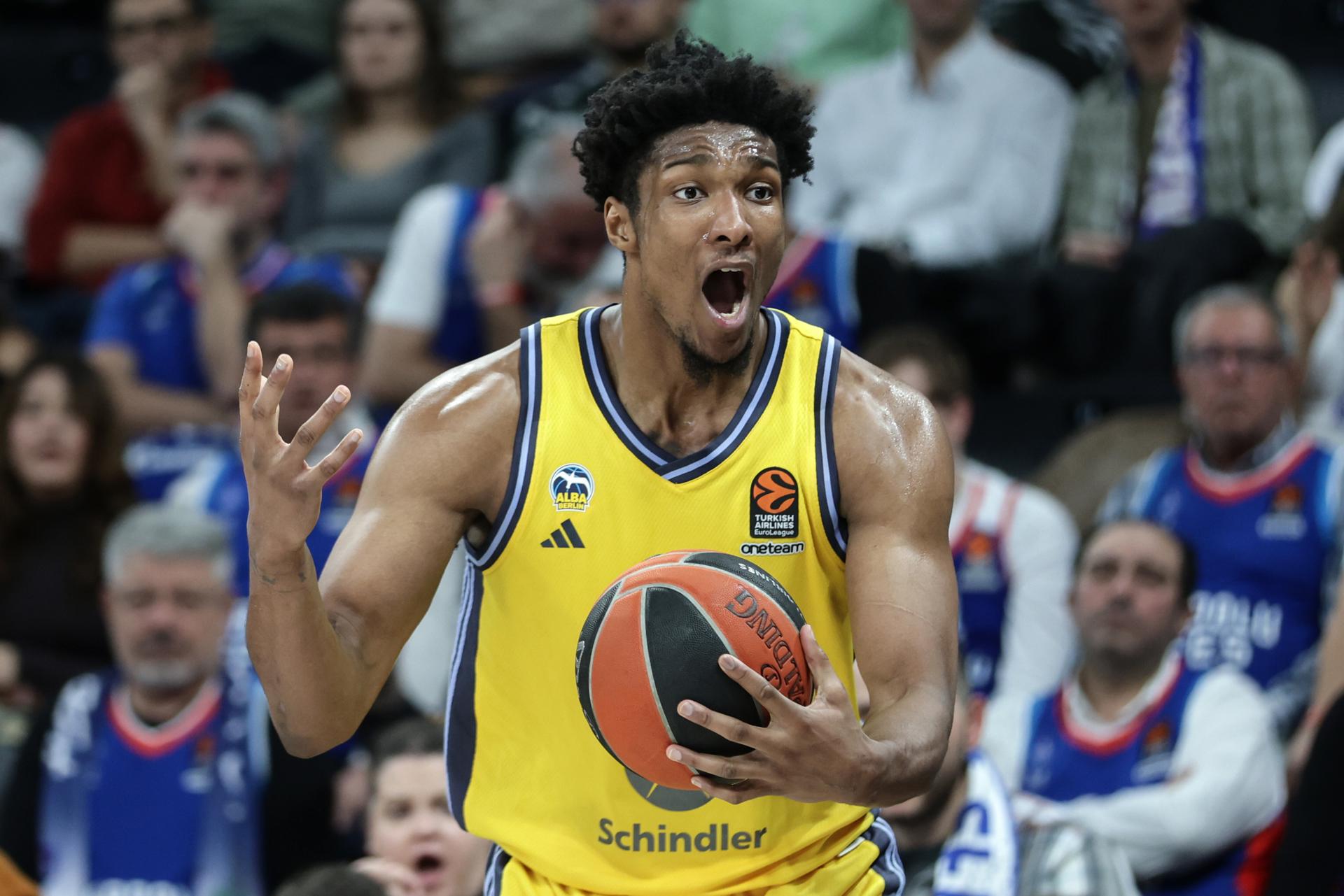 El jugador del Alba Berín David McCormack en foto de archivo de ERDEM SAHIN. EFE/EPA