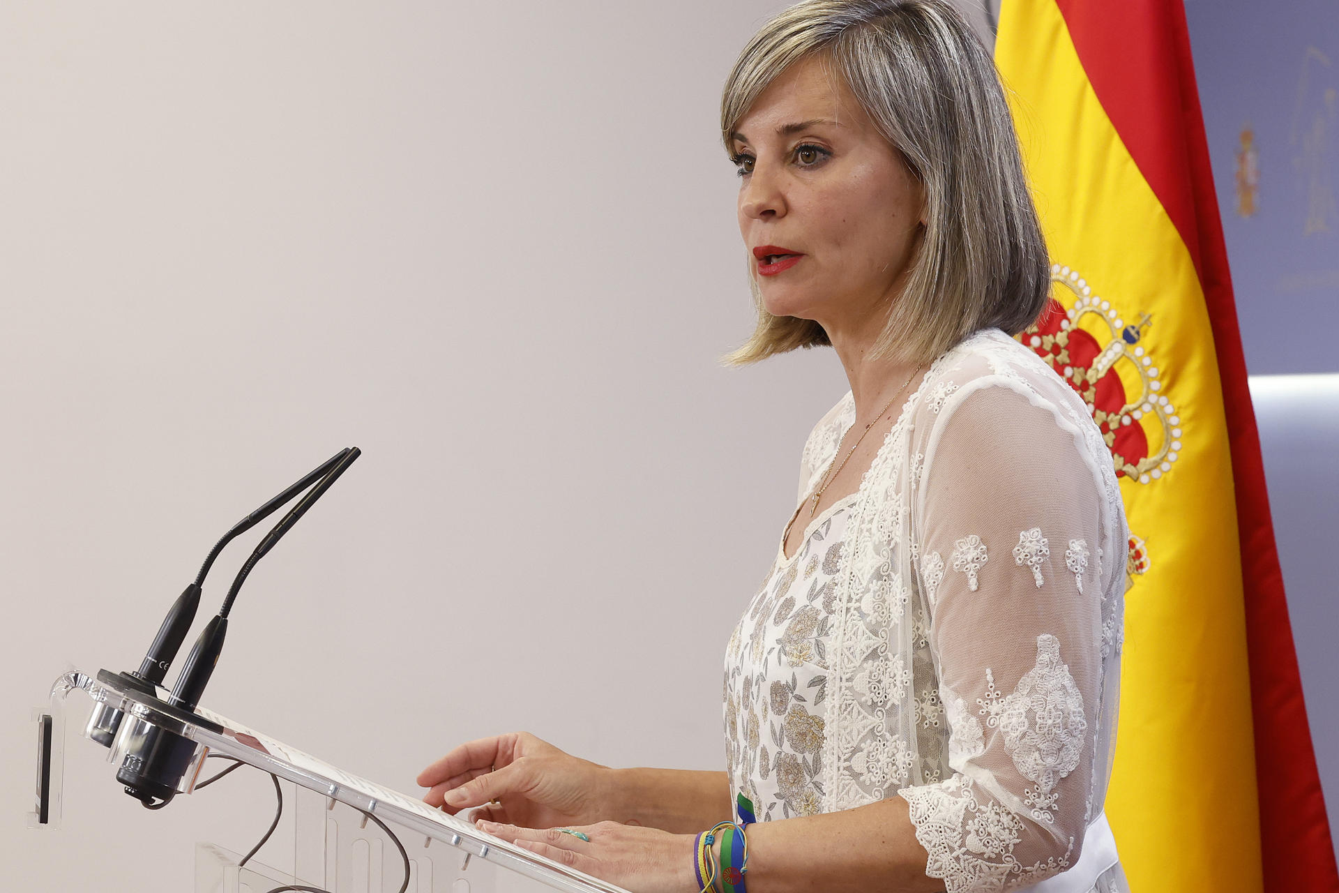 La portavoz de Sumar Verónica Martínez durante la rueda de prensa ofrecida este martes en el Congreso en el marco de las reuniones de la Mesa y la Junta de Portavoces. EFE/J.P. Gandul