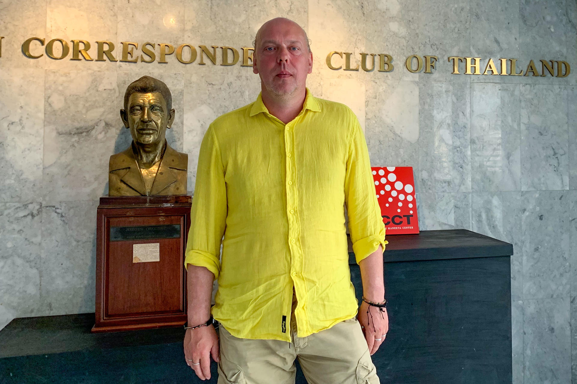 El activista ruso Vladimir Slivyak, galardonado en 2021 con el denominado Nobel Alternativo de la fundación sueca Right Livelihood Award, afirma a EFE en una entrevista que la energía nuclear "no encaja" en el siglo XXI, y avanza que viajará este mes a España para realizar una campaña de protesta contra la compra de gas de Moscú por parte de la española Naturgy. EFE/Noel Caballero