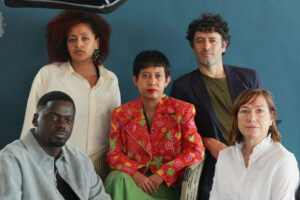 Rodrigo Sorogoyen (2d), director de cine español y presidente del jurado de la Semana de la Crítica 2025 junto al resto de miembros del jurado: Jihane Bougrine, periodista marroquí, Josée Deshaies, directora de fotografía franco-canadiense, Yulia Evina Bhara, productora indonesia, y Daniel Kaluuya, actor británico ganador del Óscar, este miércoles en Cannes donde comienzan las proyecciones de la Semana de la Crítica, sección paralela de Cannes. EFE/ Edgar Sapiña Manchado