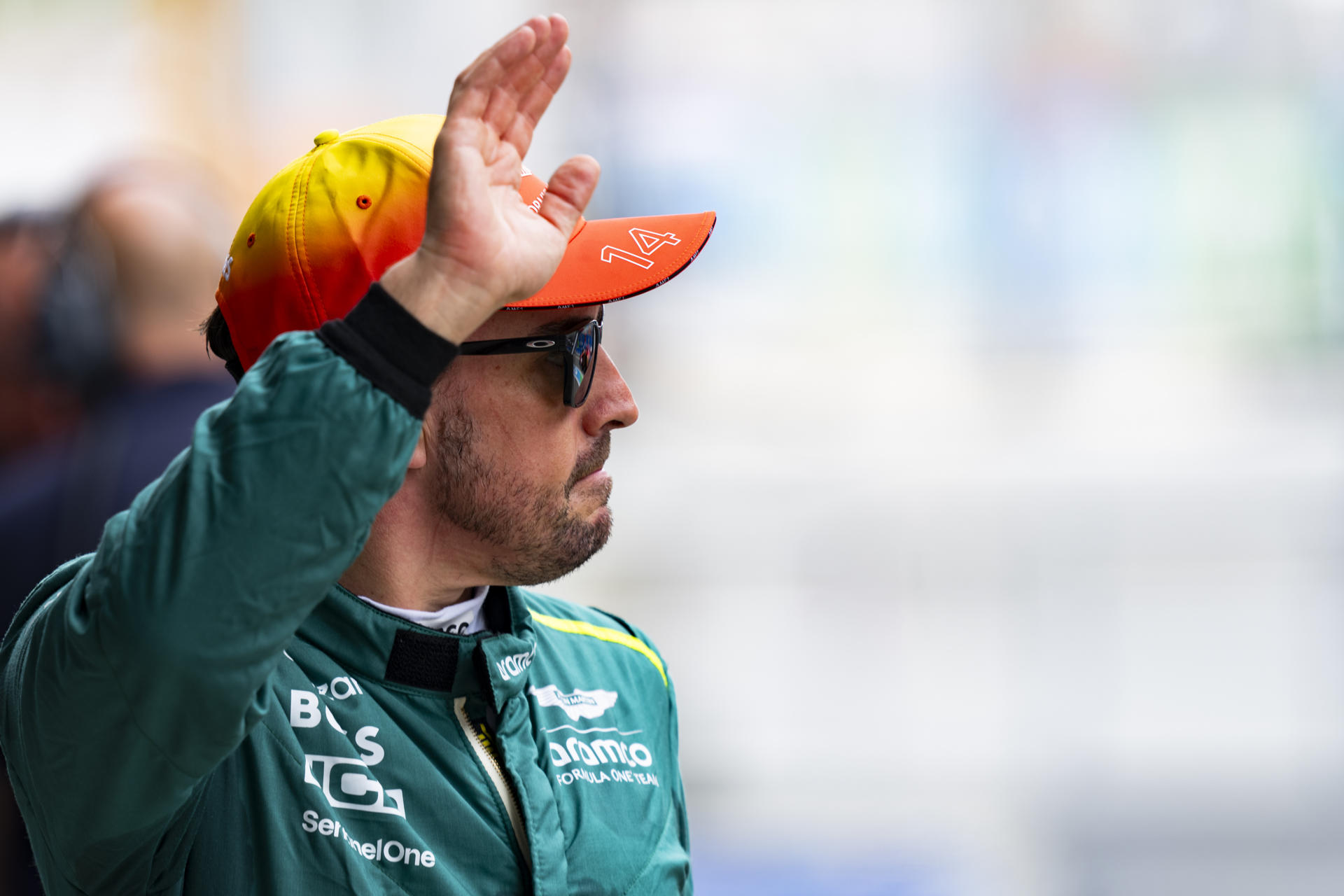 El piloto español Fernando Alonso (Aston Martin), doble campeón mundial de Fórmula Uno, en una imagen de archivo en el Circuito de Barcelona-Cataluña en Montmeló durante el Gran Premio de España de Fórmula 1 de 2024. EFE/Siu Wu