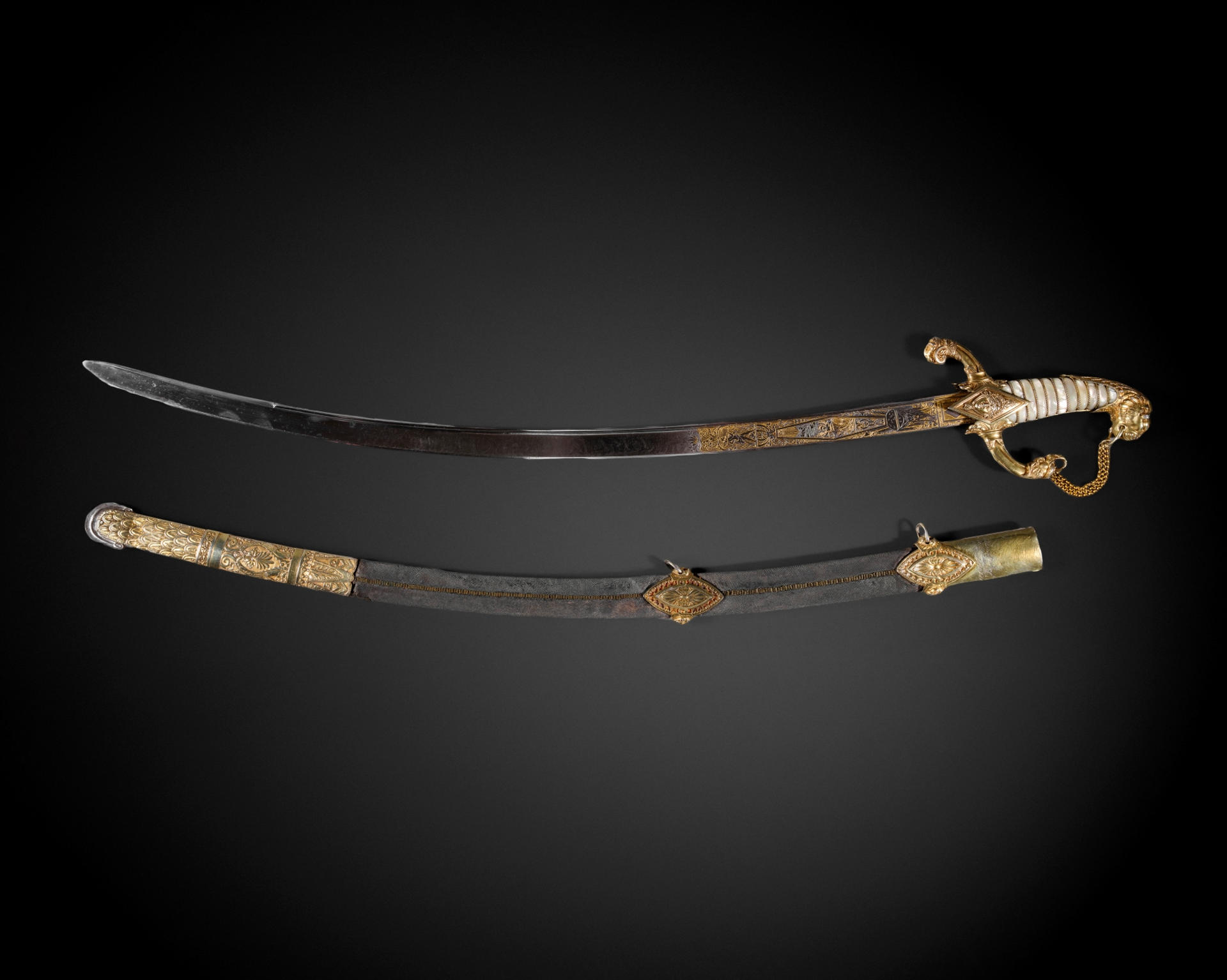 Un sable utilizado por Napoleón Bonaparte durante todo su período como emperador fue subastado en casi 4,7 millones de euros, anunció este viernes la casa de subastas parisina Drouot. EFE/ Drouot ***SOLO USO EDITORIAL/SOLO DISPONIBLE PARA ILUSTRAR LA NOTICIA QUE ACOMPAÑA (CRÉDITO OBLIGATORIO)***