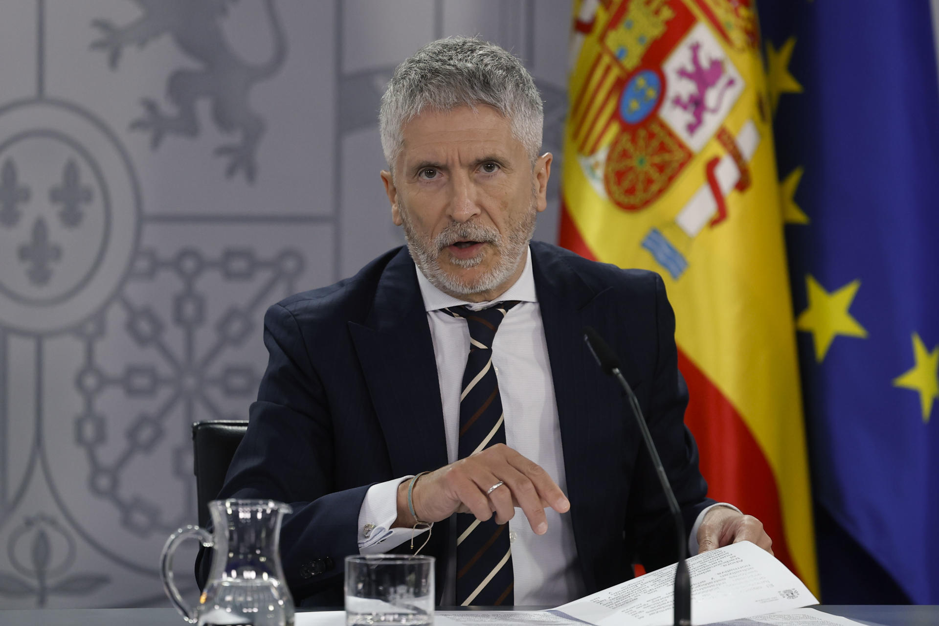 El ministro del Interior, Fernando Grande Marlaska, interviene en la rueda de prensa posterior a la reunión del Consejo de Ministros este martes en Moncloa. EFE/ Juan Carlos Hidalgo