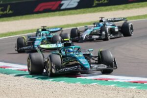 El español Fernando Alonso (Aston Martin), doble campeón del mundo de fórmula Uno, que concluyó undécimo el Gran Premio de la Emilia-Romagna,en el circuito de Imola (Italia). EFE/EPA/DANILO DI GIOVANNI