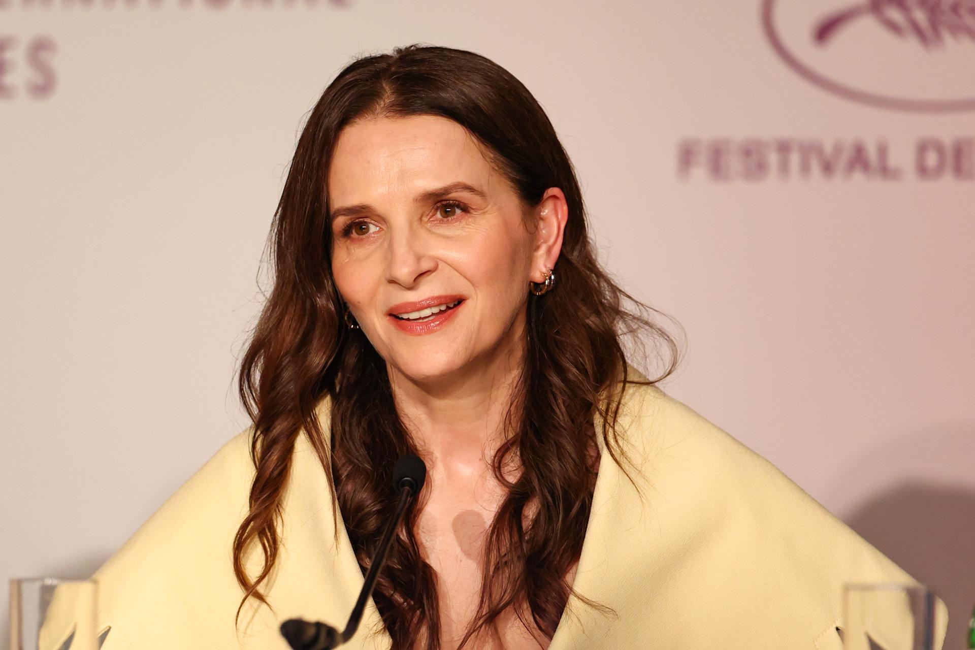 La actriz francesa y presidenta del jurado, Juliette Binoche, asiste a una conferencia de prensa antes de la inauguración del 78º Festival anual de Cine de Cannes, en Cannes, Francia, el 13 de mayo de 2025. El festival de cine se celebra del 13 al 24 de mayo de 2025. (Cine, Francia) EFE/EPA/TRISTAN FEWINGS / POOL *** Leyenda local ***