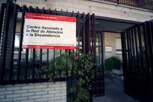 Imagen de archivo de un centro residencial destinado a personas con alto nivel de dependencia. EFE/Ángel Díaz