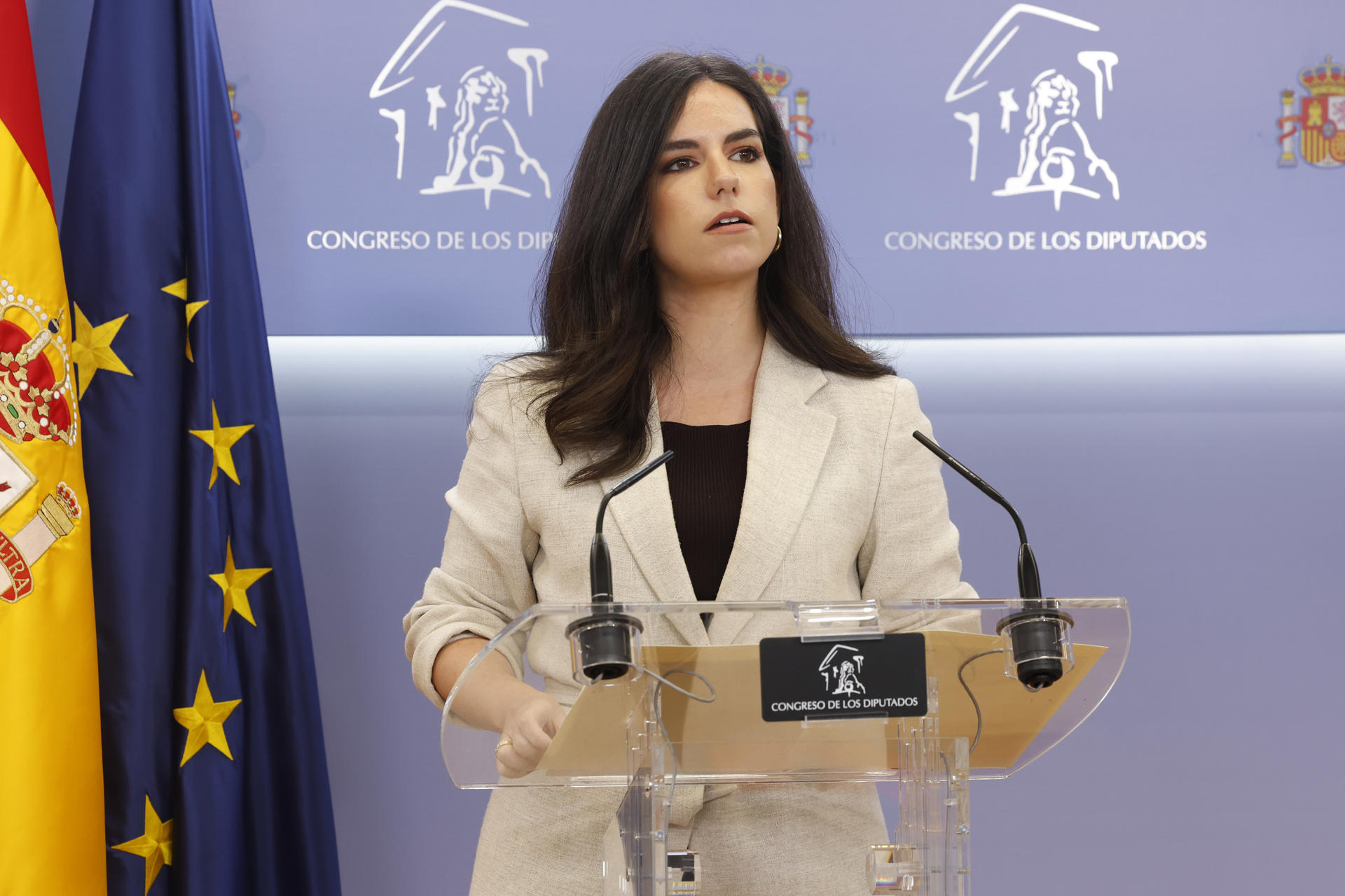 La portavoz de Vox en el Congreso, Pepa Millán, da una rueda de prensa en el marco de la reunión de la Junta de Portavoces este martes en el Congreso de los Diputados. EFE/ J.P. Gandul