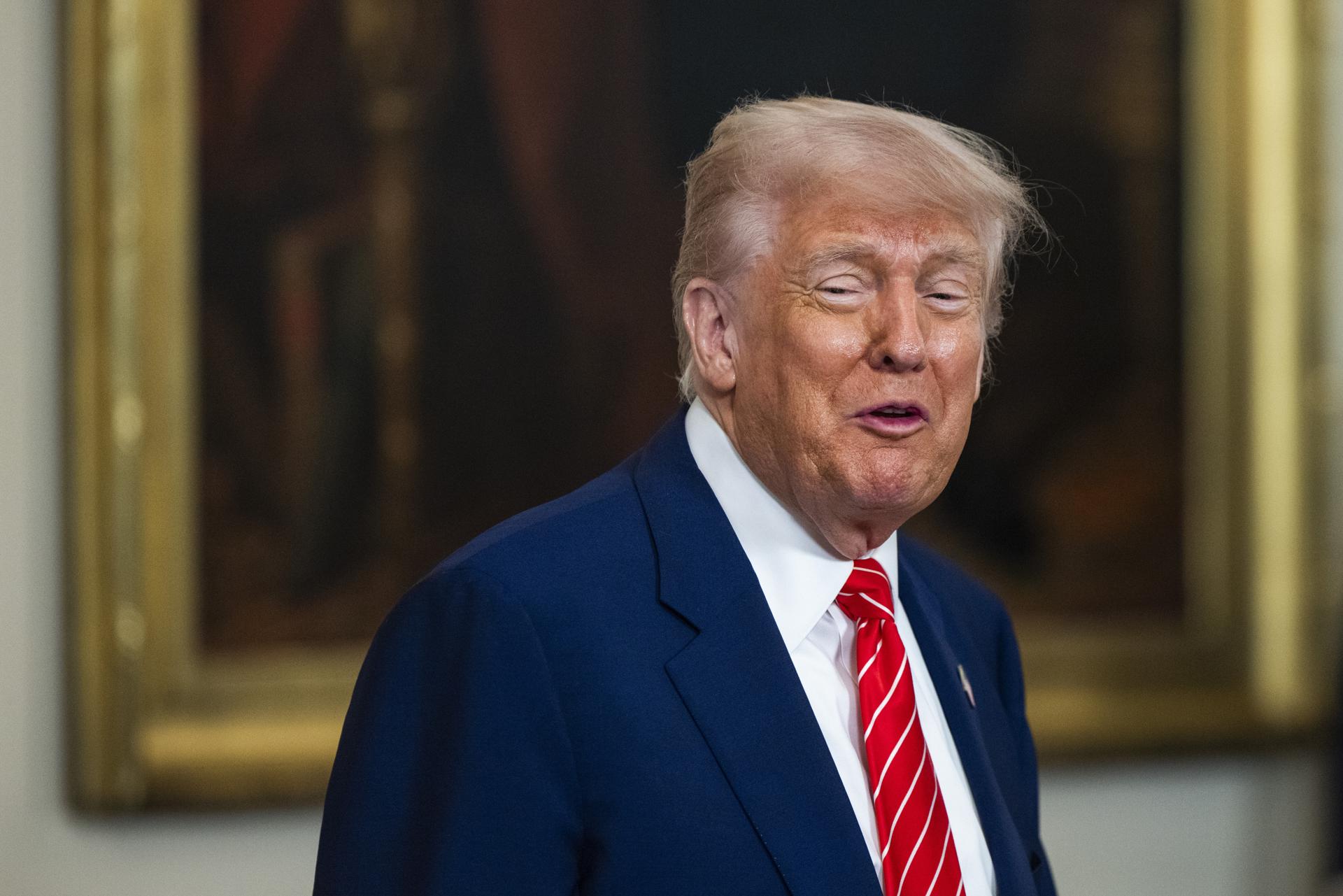 El mandatario estadounidense, Donald Trump, en una fotografía de archivo. EFE/JIM LO SCALZO