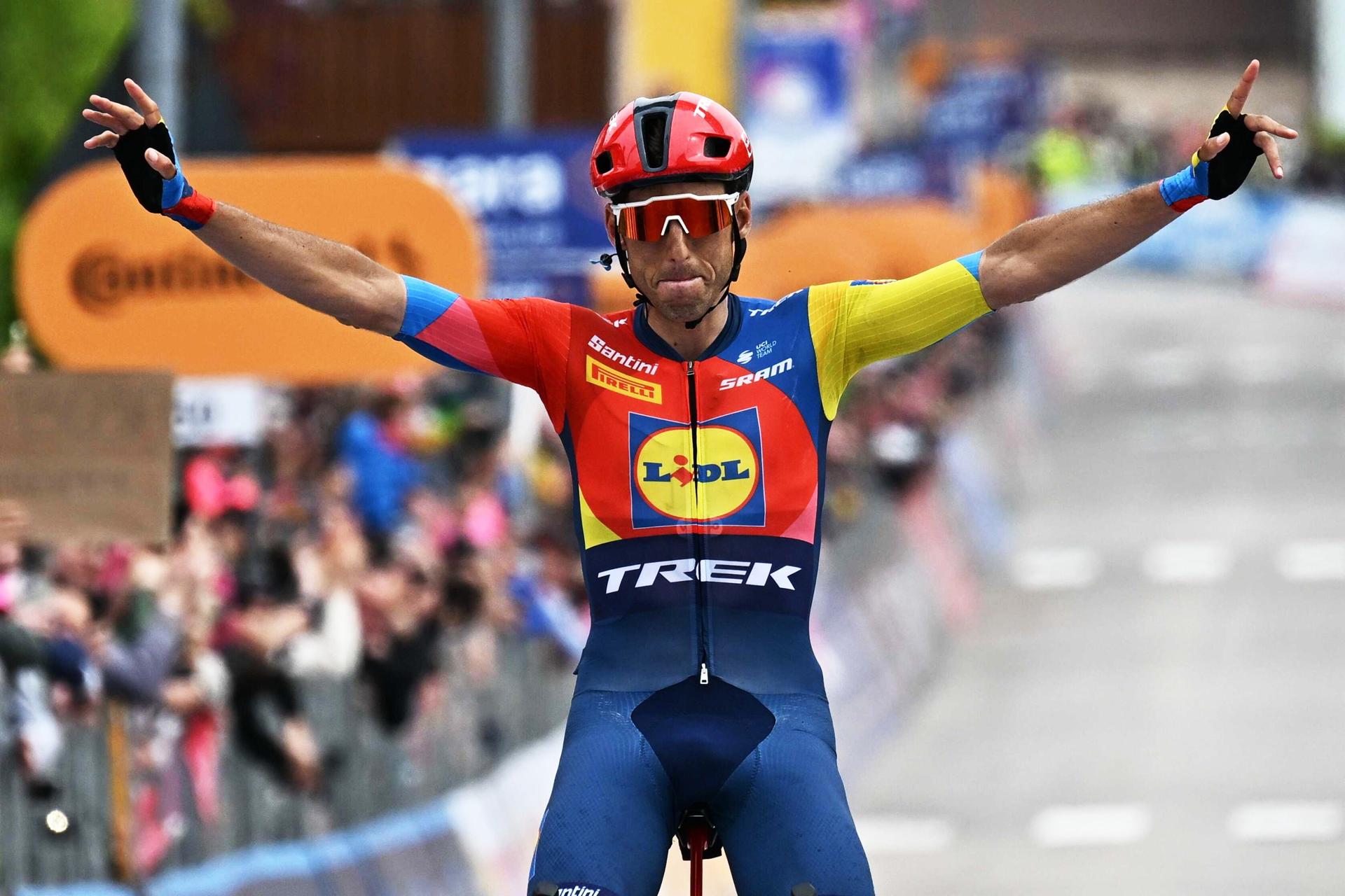 El español Carlos Verona (Lidl-Trek) en la decimoquinta etapa del Giro de Italia, de 219 kilómetros entre Fiume Veneto y Asiago. EFE/EPA/ANSA / LUCA ZENNARO