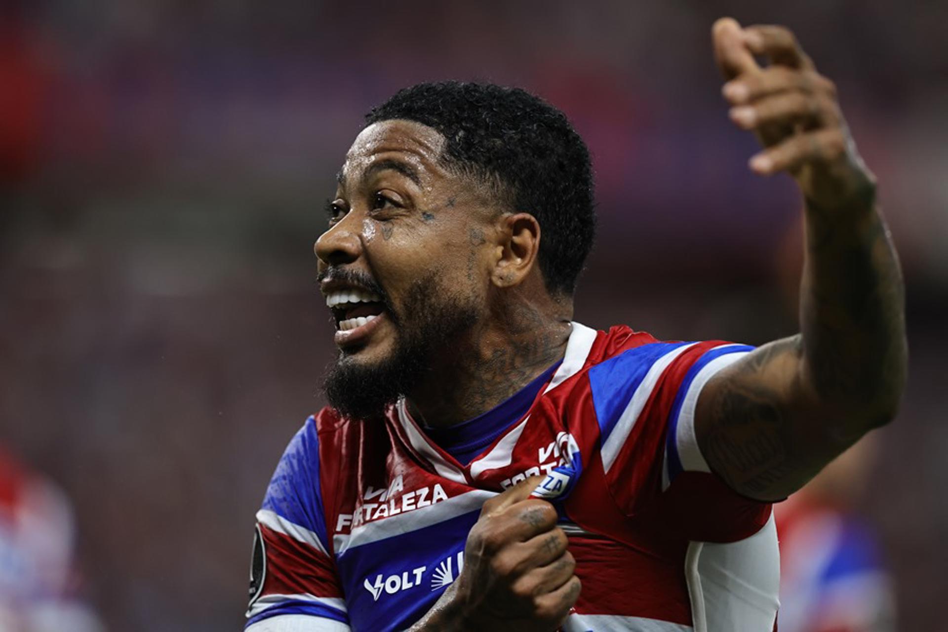 Marinho de Fortaleza celebra su gol en un partido de la fase de grupos de la Copa Libertadores. EFE/ Jarbas Oliveira