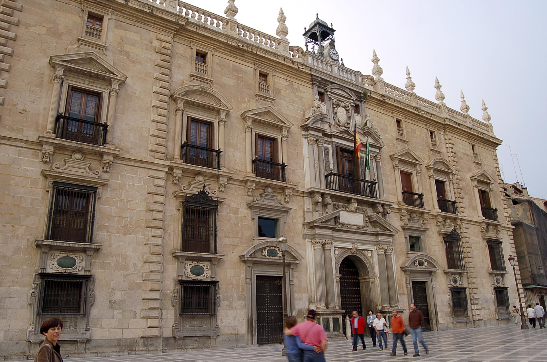 Fachada principal de la sede del Tribunal Superior de Justicia de Andalucía, Ceuta y Melilla, en el Palacio de la Chancillería de Granada. EFE/J. Benet/aa