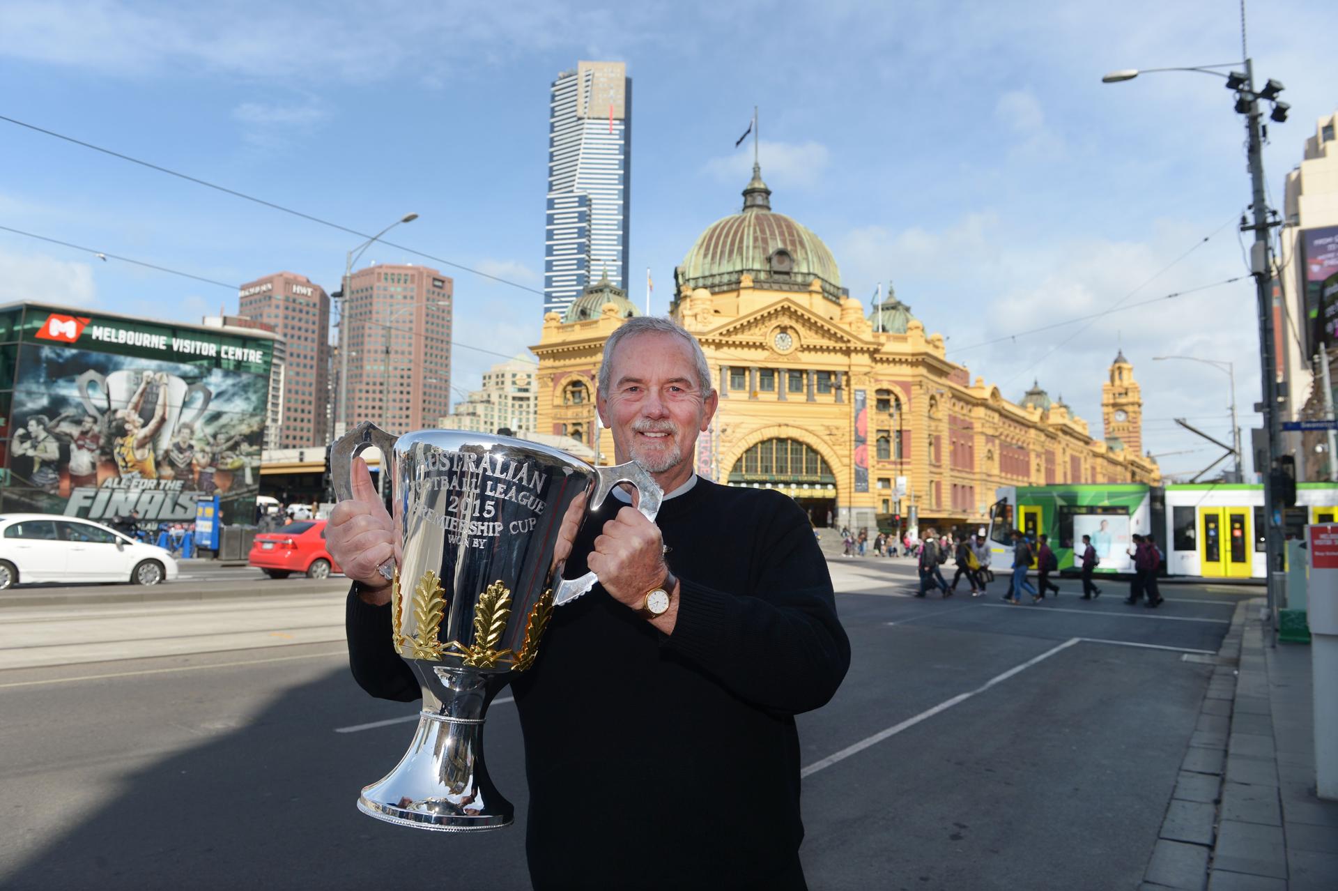 Fotografía de archivo de Robert Walls, leyenda del fútbol australiano, tomada el 7 de septiembre de 2015 en Melbourne, Victoria, Australia. EFE/EPA/MAL FAIRCLOUGH AUSTRALIA AND NEW ZEALAND OUT