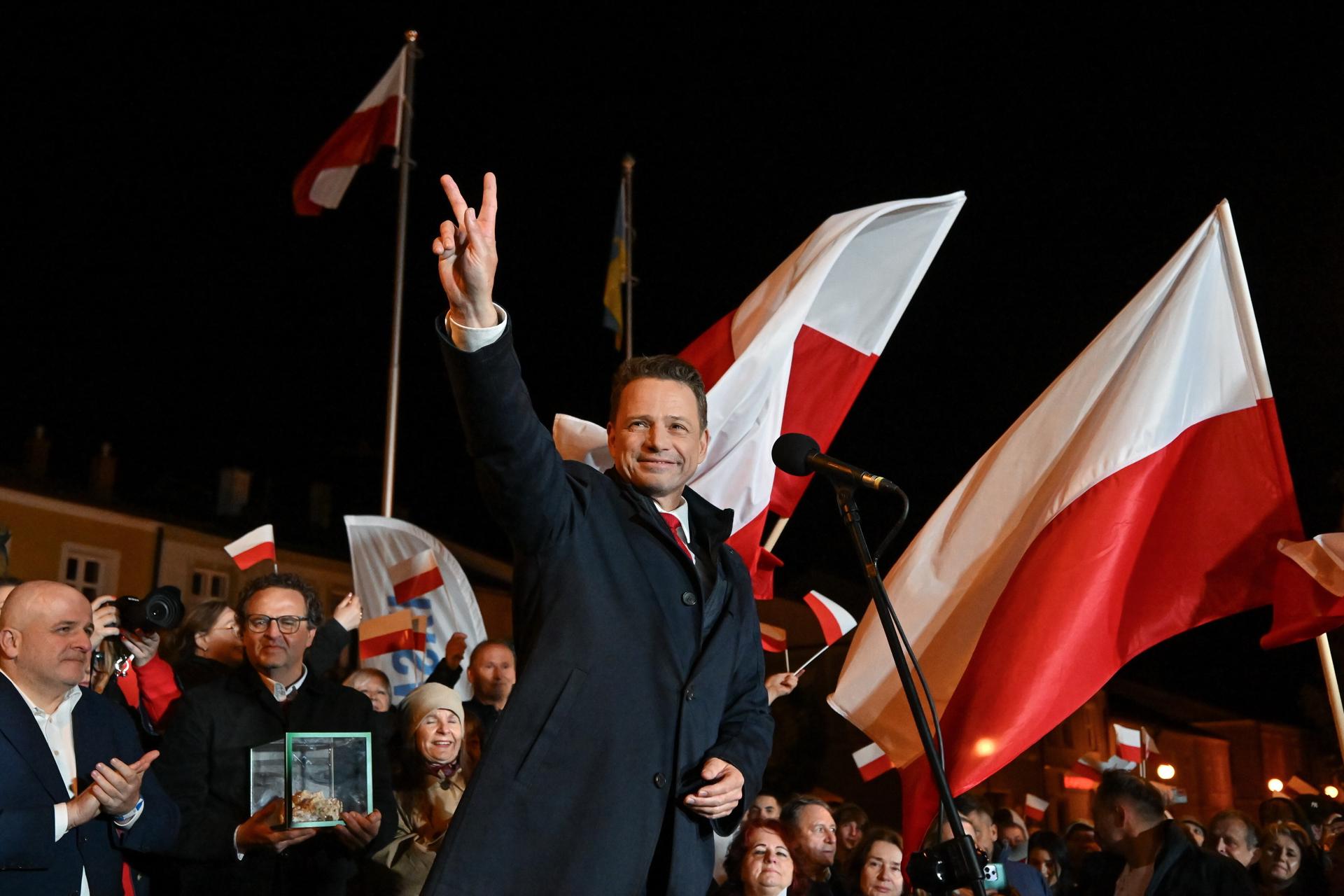 El candidato liberal y actual alcalde de Varsovia, Rafal Trzaskowski. EFE/EPA/PIOTR POLAK POLAND OUT