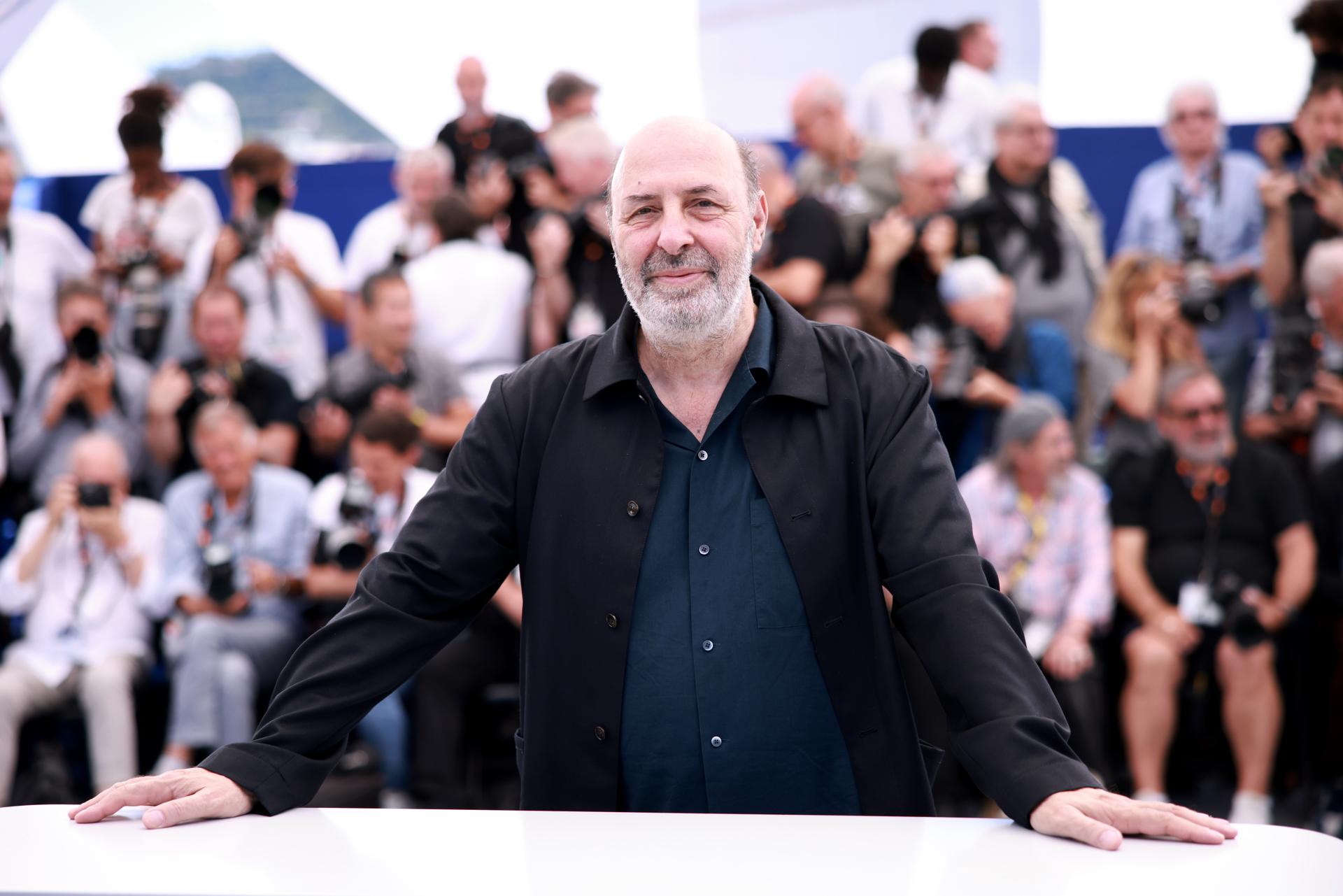 Cedric Klapisch presenta 'La Venue de L'avenir' en el Festival de Cannes. EFE/EPA/CLEMENS BILAN