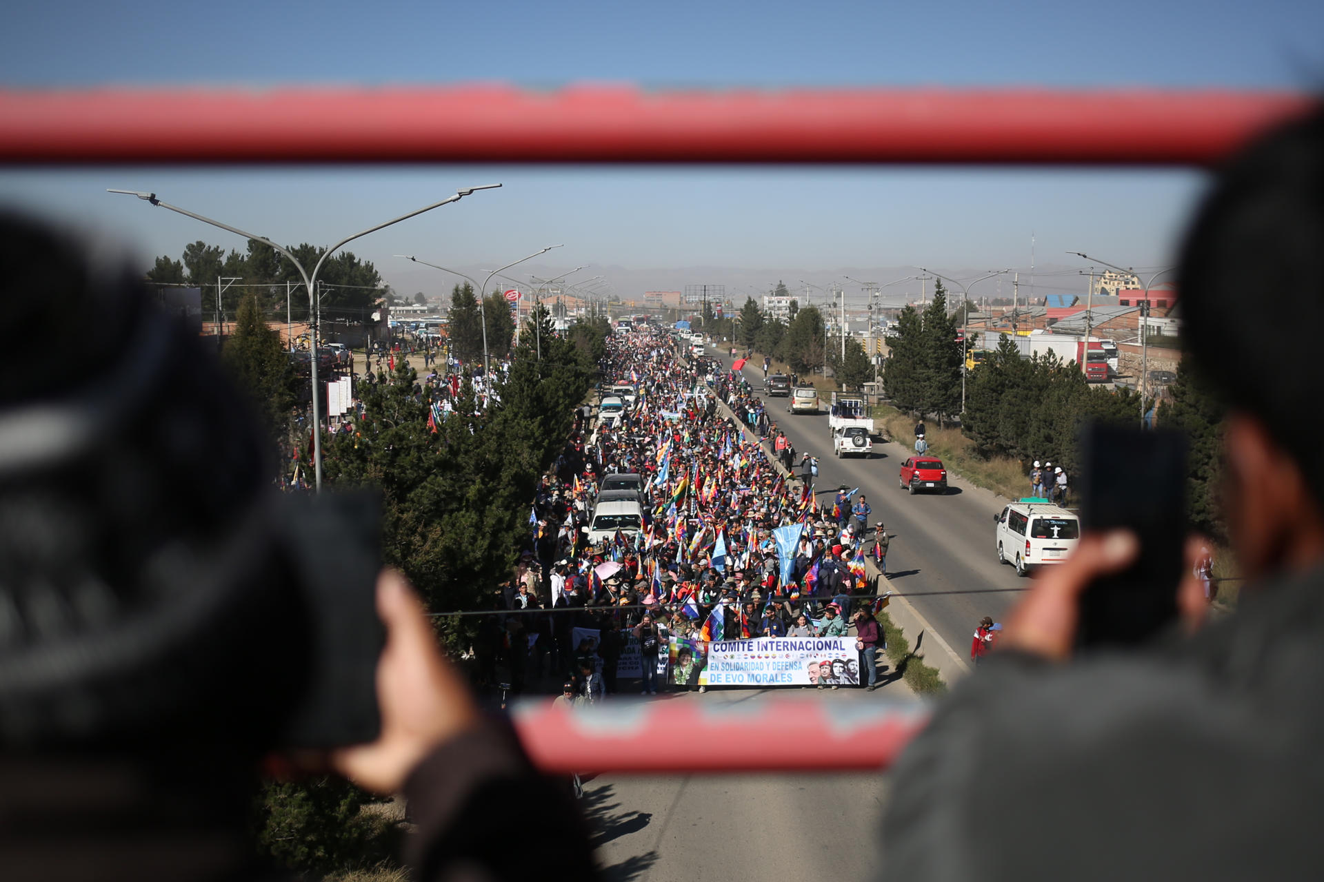 Fotografía de archivo de simpatizantes del expresidente de Bolivia, Evo Morales (2006-2019). EFE/ Luis Gandarillas