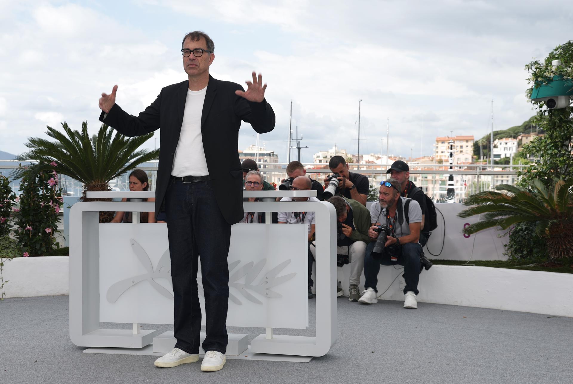 El director Dominik Moll durante el Festival de Cannes. EFE/EPA/MOHAMMED BADRA