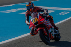 El piloto italiano de MotoGP Luca Marini (Honda HRC). EFE/José Manuel Vidal