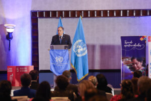 El coordinador residente de las Naciones Unidas en Guatemala, Miguel Barreto, habla durante la entrega del informe anual de resultados 2024 del sistema de Naciones Unidas, este martes en Ciudad de Guatemala (Guatemala). Al menos 2,9 millones de personas en Guatemala sufren de inseguridad alimentaria, en su mayoría mujeres y niños, según un informe divulgado este martes por la Organización de Naciones Unidas (ONU). EFE/ Mariano Macz