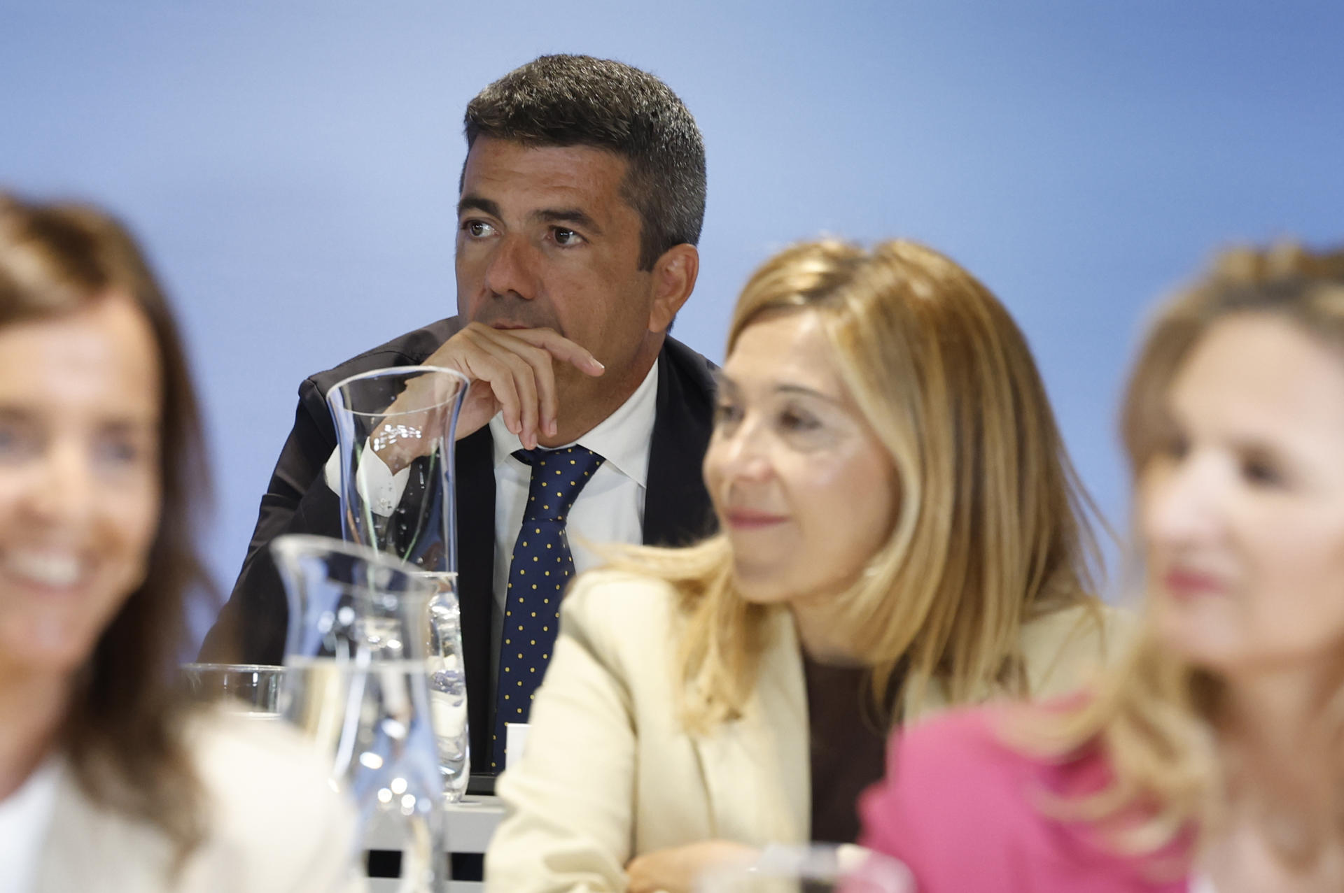 El presidente de Valencia, Carlos Mazón durante la reunión de la Junta Directiva Nacional del partido que se celebra este lunes en Madrid. EFE/JJ Guillén