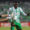Kevin Viveros (d) de Nacional disputa un balón con Anthoni de Internacional en un partido de la fase de grupos de la Copa Libertadores. EFE/ STR