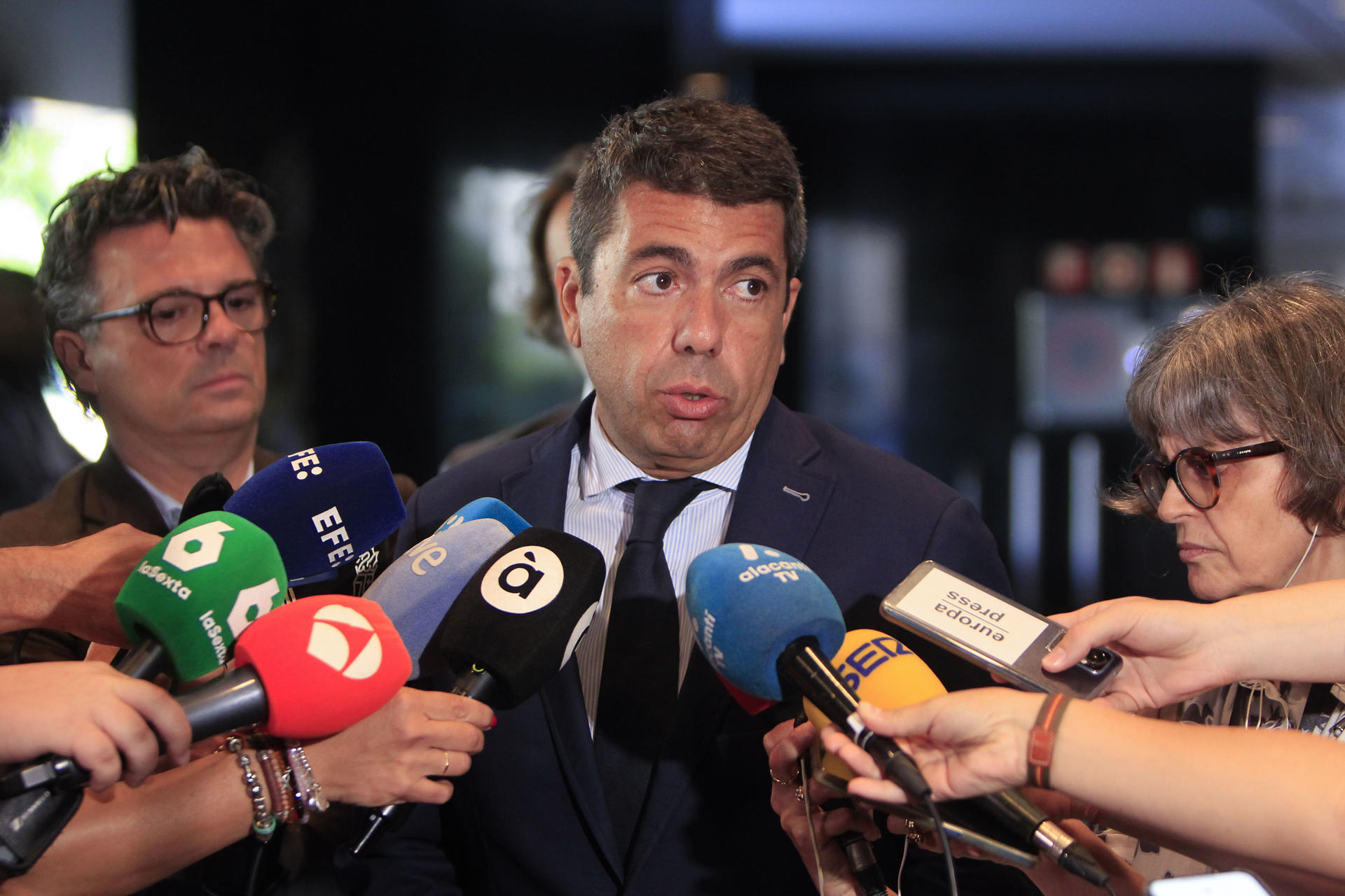 El presidente de la Generalitat Valenciana, Carlos Mazón tras inaugurar una jornada organizada por el Círculo de Directivos de Alicante. EFE/Pep Morell