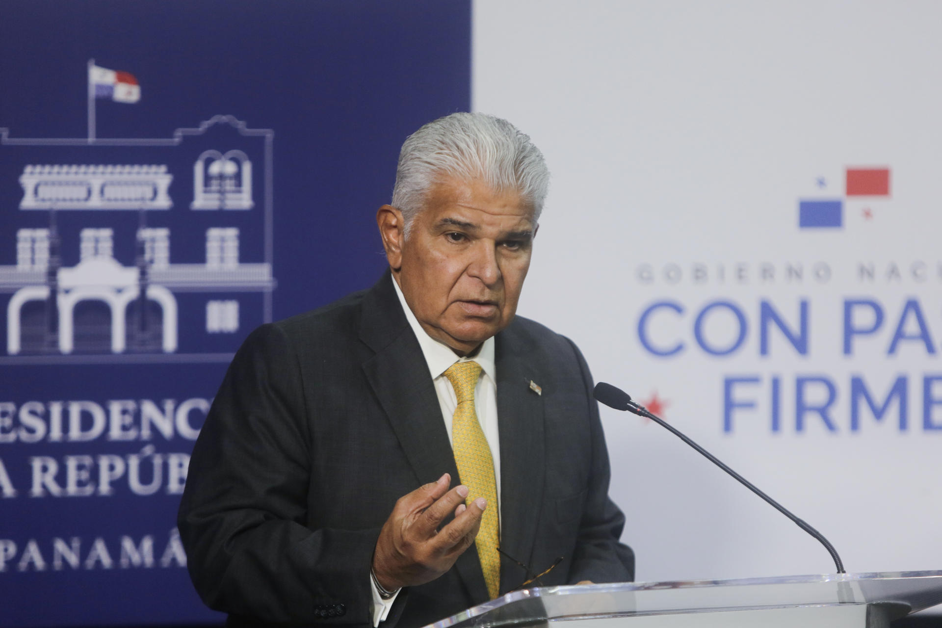 Fotografía de archivo del presidente de Panamá, José Raúl Mulino. EFE/ Carlos Lemos