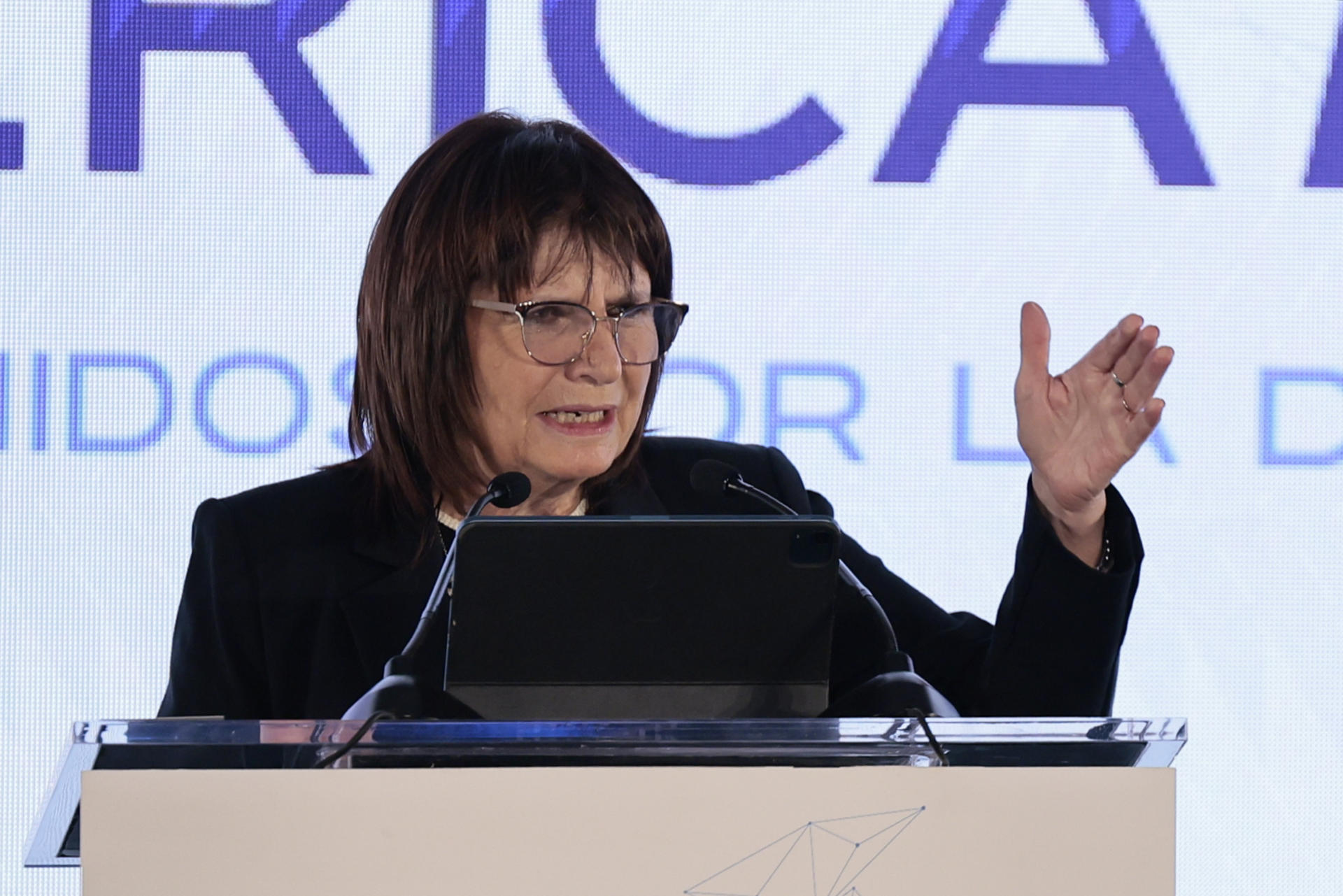 Foto de archivo de la ministra de Seguridad de Argentina, Patricia Bullrich. EFE/José Méndez