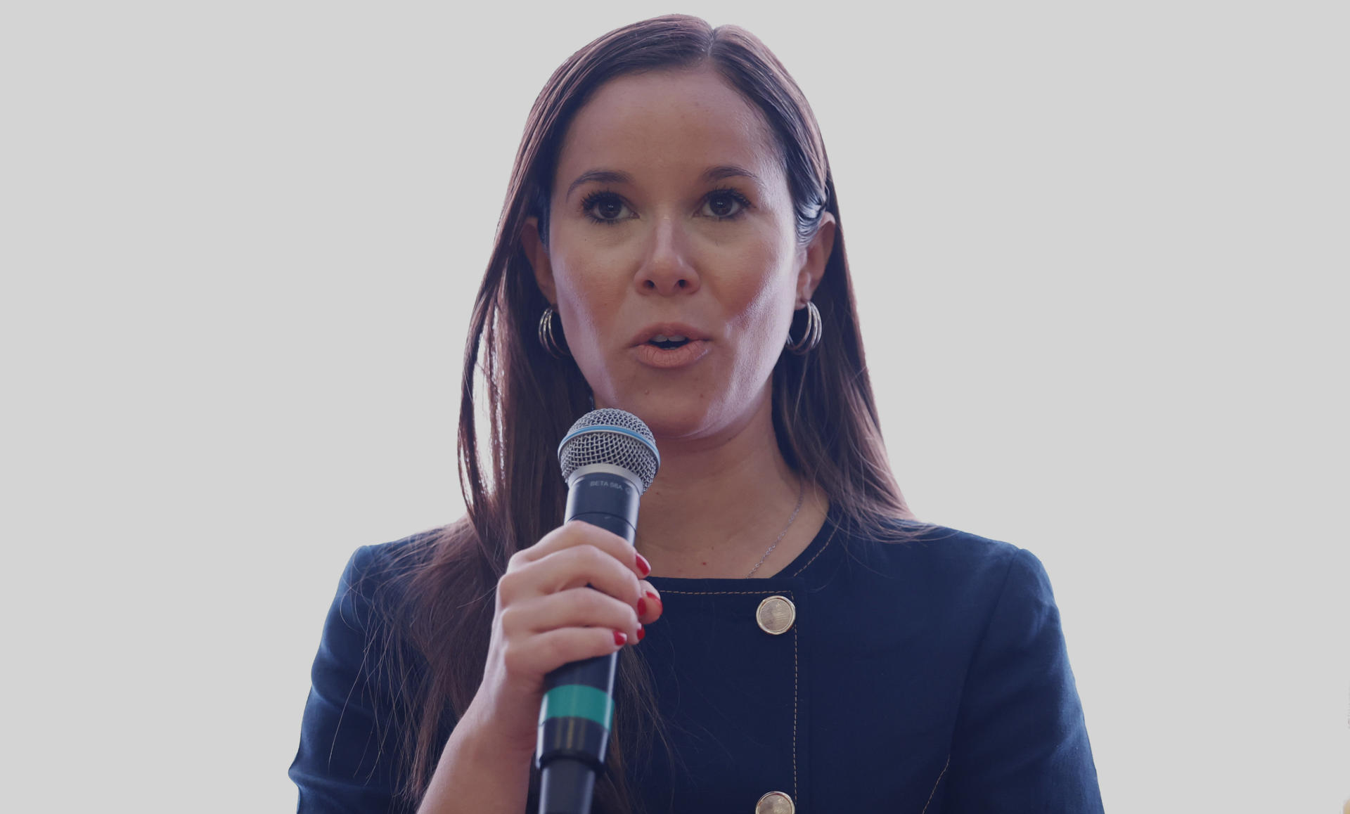 La secretaria de Turismo de Sinaloa, Mireya Sosa, habla en una rueda de prensa este martes, en Ciudad de México (México). EFE/Sáshenka Gutiérrez