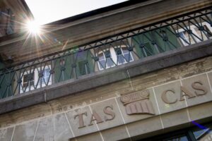 Imagen de archivo de la fachada de la sede del Tribunal de Arbitraje Deportivo (TAS), en Lausana (Suiza). EFE/ Laurent Gillieron