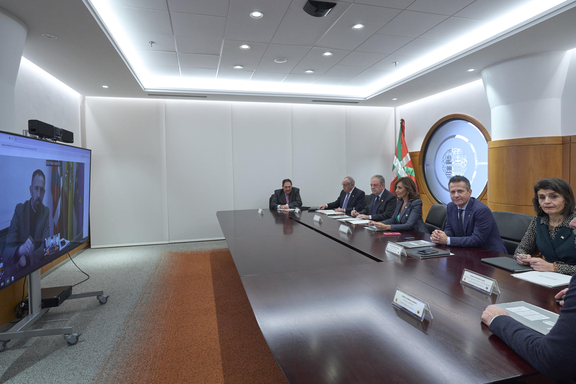 Imagen de una de las reuniones telematicas de la Comisión mixta de transferencias. EFE/ADRIAN RUIZ HIERRO